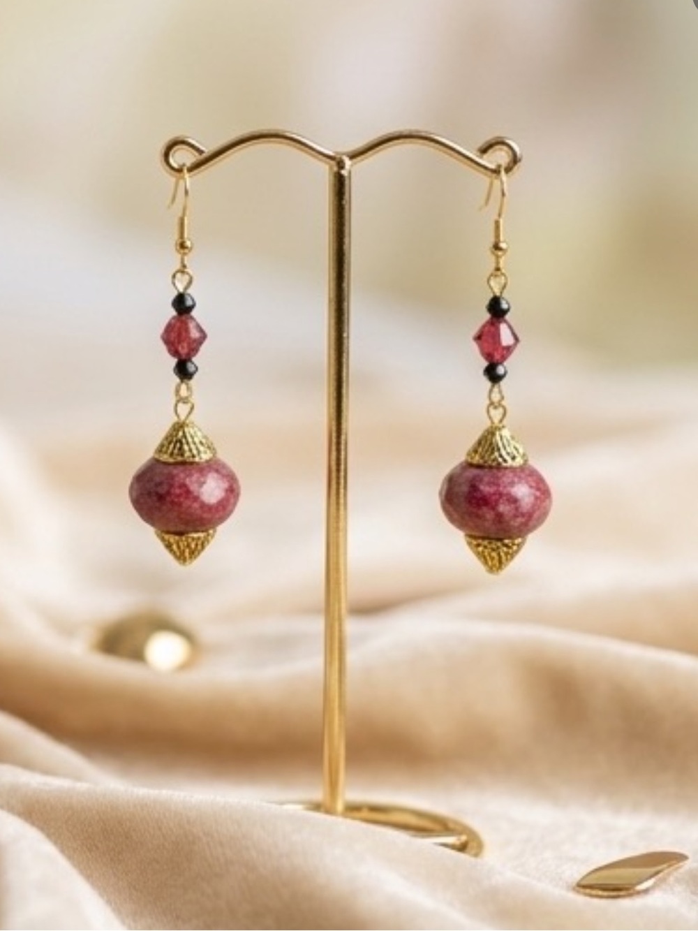 Red Stone and Swarovski Crystal Necklace & Earrings Set - Picture 4 of 4